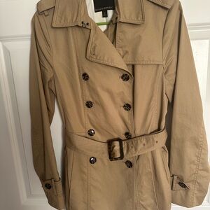 Banana Republic Women's Beige Trench Coat